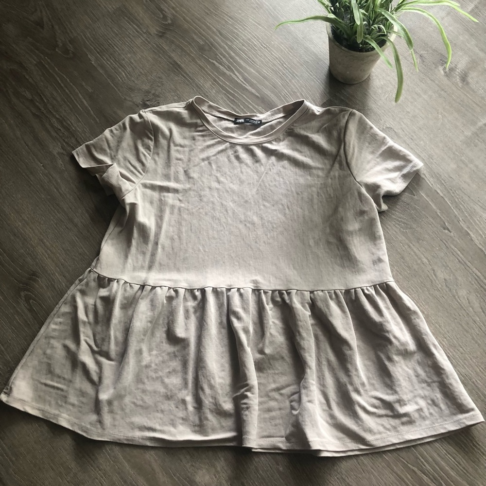 Zara Top.